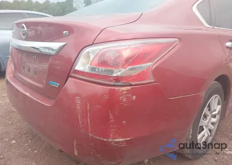 2013 Nissan Altima 2.5 S z USA, uszkodzony, nr VIN 1N4AL3AP0DC221598